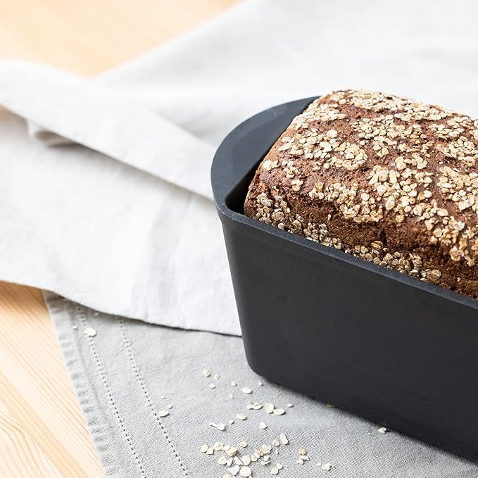 Navaris Long Bread Pan - Cast Iron Bread Loaf Pan with Lid for Homemade Sourdough Baking - 2 in 1 Cast Iron Loaf Pans - Covered Sour Dough Sandwich Baker - Dutch Oven Bakeware Set