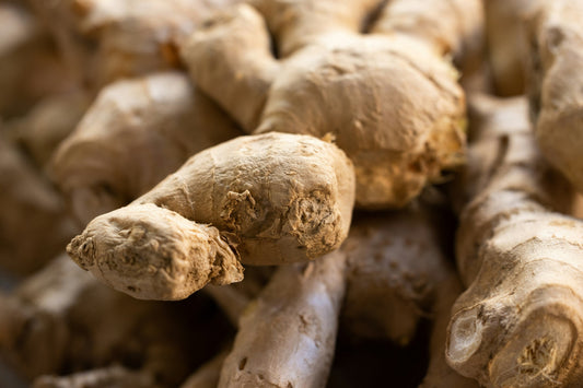 [KITCHMENT] The "Spoon Peel Ginger Hack": How to peel knobby ginger roots cleanly in seconds without wasting fresh root meat