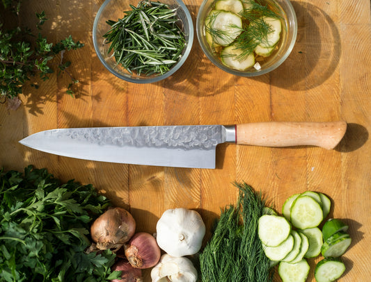 [KITCHMENT] Is a dull knife actually more dangerous than a sharp one? (The Physics of Friction)