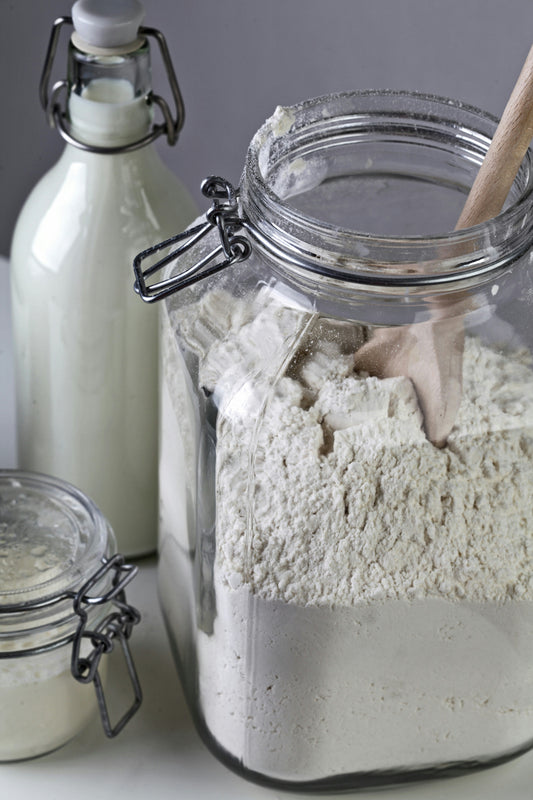 [KITCHMENT] The "Micro-Slit" Flour Pack: How to keep opened flour and baking powder fresh for 12 months