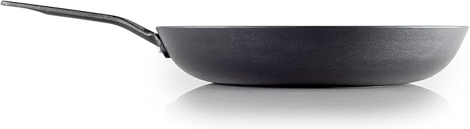 GSI Outdoors Guidecast 12” Frying Pan | Lightweight Cast Iron Frying Pan for Camping, Cabin and Home Kitchen