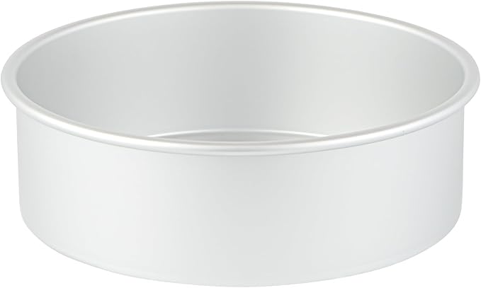 Restaurantware 9" x 9" x 3" Aluminum Round Cake Pan 2 Pack Met Lux Greaseproof, Straight-Sided Oven-Safe Baking Pan For Even Cooking