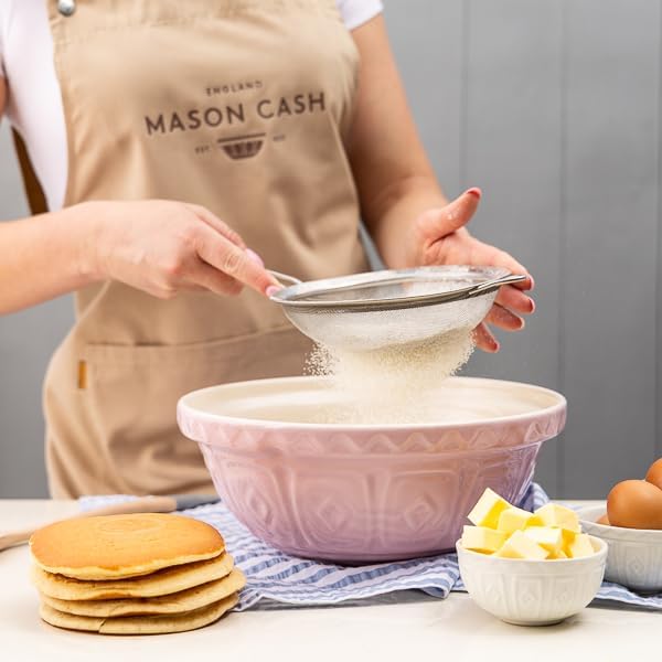 Mason Cash | Color Mix S18 Powder Pink Mixing Bowl - 2.85 Quart