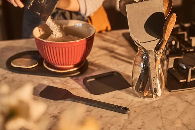 Ooni Dough Tools Set - Set of 3 Dough Preperation Tools, Bread Making Kitchen Utensils, Dough Making Tools, Scraper, Spatula and Mixing Spatula