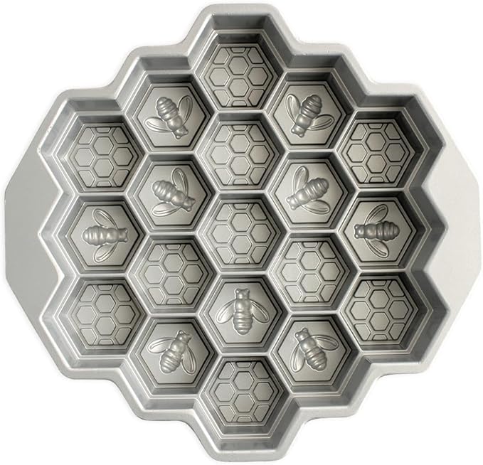 Nordic Ware Honeycomb Pull-Apart Pan, 10 Cup, Toffee