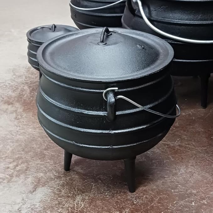 Lehman's Campfire Cooking Kettle Pot - Cast Iron Potje Dutch Oven with 3 Legs and Lid, 13.5 inch, 3.5 gallon