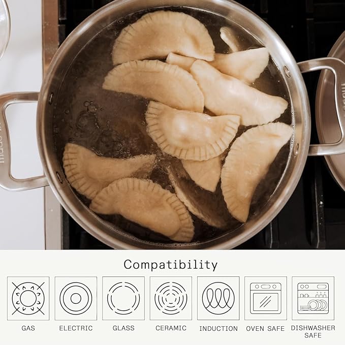 Made In Cookware - 8 Quart Stainless Steel Stock Pot With Lid - 5 Ply Stainless Clad - Professional Cookware - Crafted in Italy - Induction Compatible