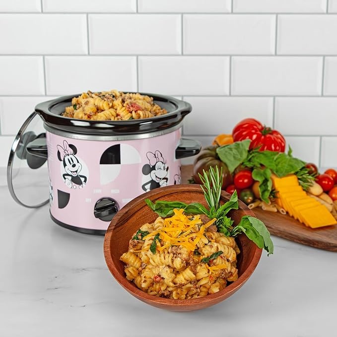 Uncanny Brands Disney Minnie Mouse 2qt Slow Cooker - Small Kitchen Appliance