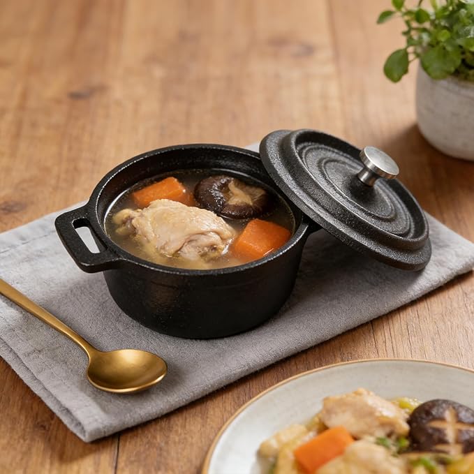 6 Pcs Mini Dutch Oven with Lids and Dual Handles Round Small Iron Cocotte Pot Black Cast Iron Pot for Marinate Bake Refrigerate Cook Grill Garlic Roaster BBQ Stovetop Use (8 oz)