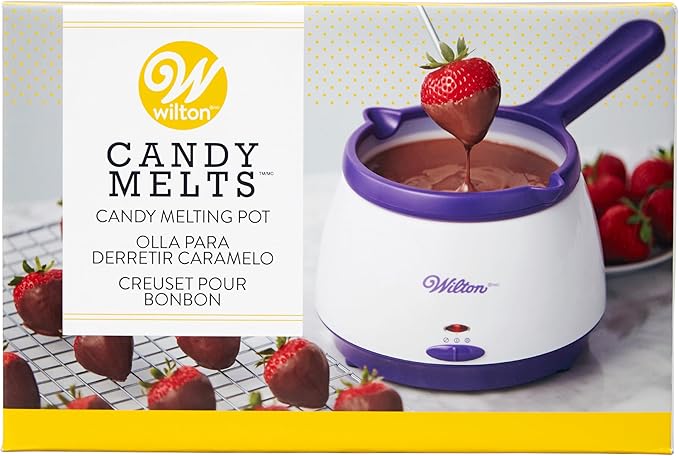 Wilton Candy Melts Melting Pot, Perfect for Strawberries and Cakepops, 2.5-cup Capacity, Packaging May Vary