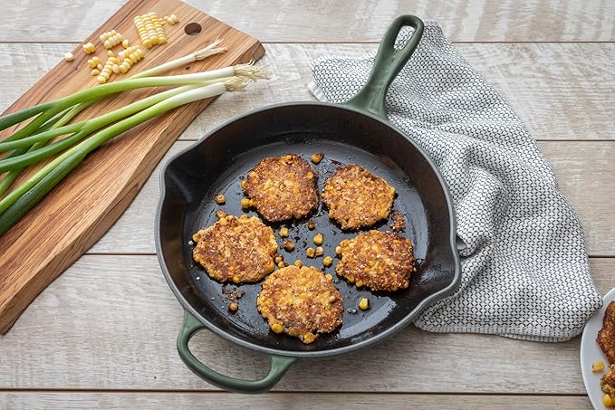 Le Creuset Enameled Cast Iron Signature Iron Handle Skillet, 11.75", Shallot
