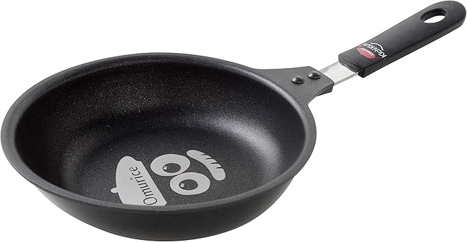 Ernest A-77340 Frying Pan, Supervised by a Well-established Western Restaurant Kichikichi, Easy to Make Omelets (Deep and Long Tip, Egg Shape), Recipe Included (Ome-chan Omelet Frying Pan), Popular