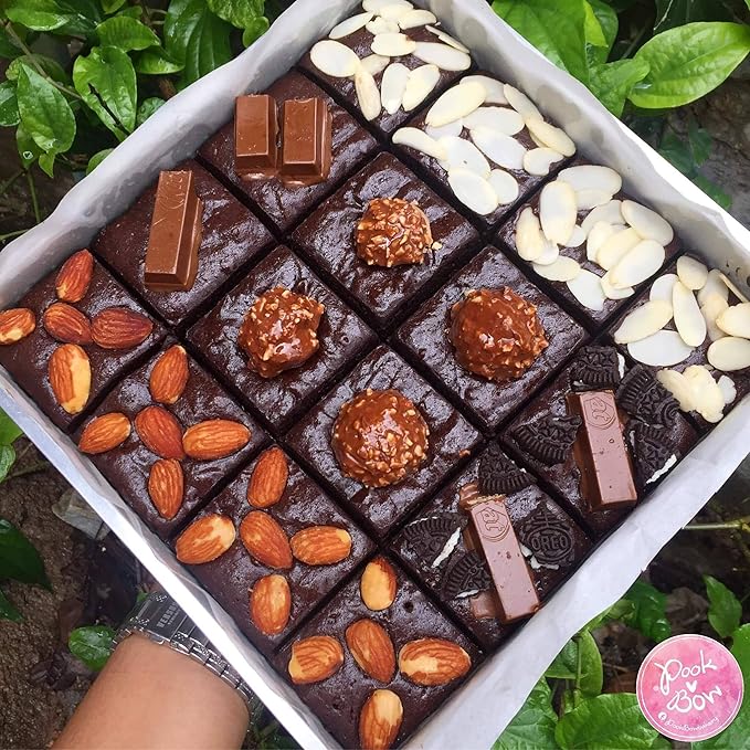 Brownie Cutter - 8,9,10,11,12 Inch Heavy Duty Baking Pan or Slicer Ensures Perfect Crispy Edges - Cake Portion Cutter (Cutter 9x9" 16 Pcs.)