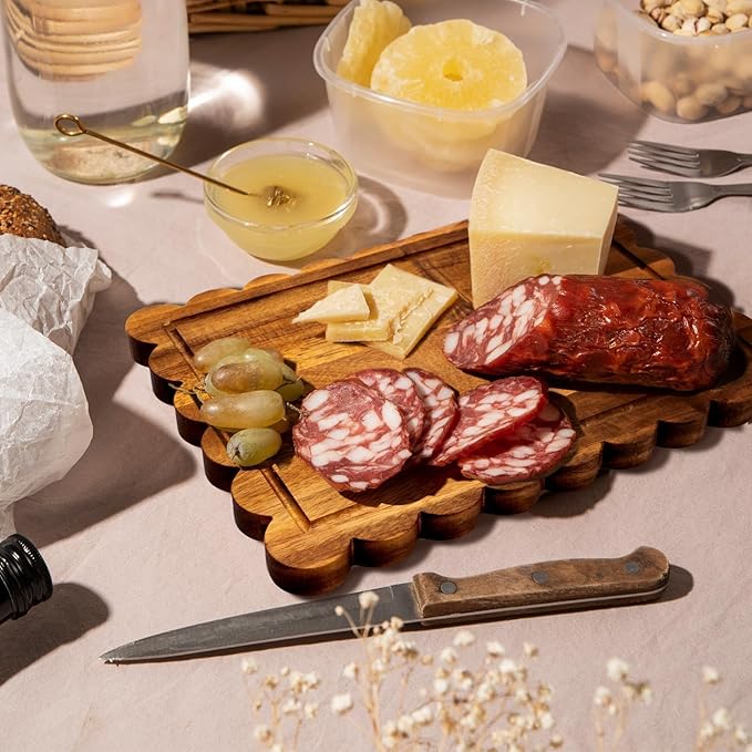 3 Pcs Acacia Wood Scalloped Cutting Board Set, Decorative Cutting Boards Bread Charcuterie Board for Grandmillenial Cottagecore Kitchen Decor Cheese Meat Fruit Bread Chopping Blocks (Classic Style)