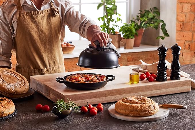 Le Creuset Enameled Cast Iron Signature Round Bread Oven, 9.5 inch, Oyster
