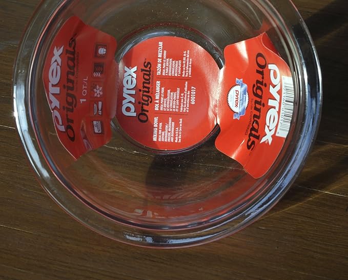 Pyrex Prepware 1-Quart Glass Mixing Bowl, 0.94 liters Made in the USA