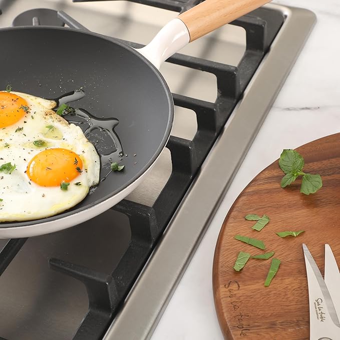 Sur La Table Kitchen Essential Main Canteen 9.5" Pre-Seasoned Cast Iron Skillet w/Wood Handle, Natural Nonstick Lightweight Frying Pan for Searing, Sautéing & Everyday Cooking - Eggshell White