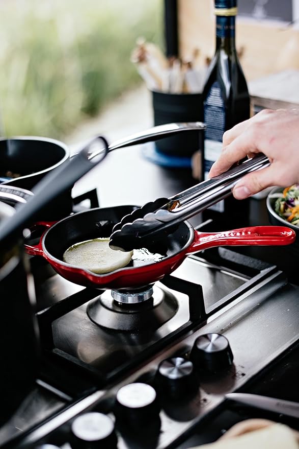 Le Creuset Enameled Cast Iron Signature Iron Handle Skillet, 6.33", Cerise