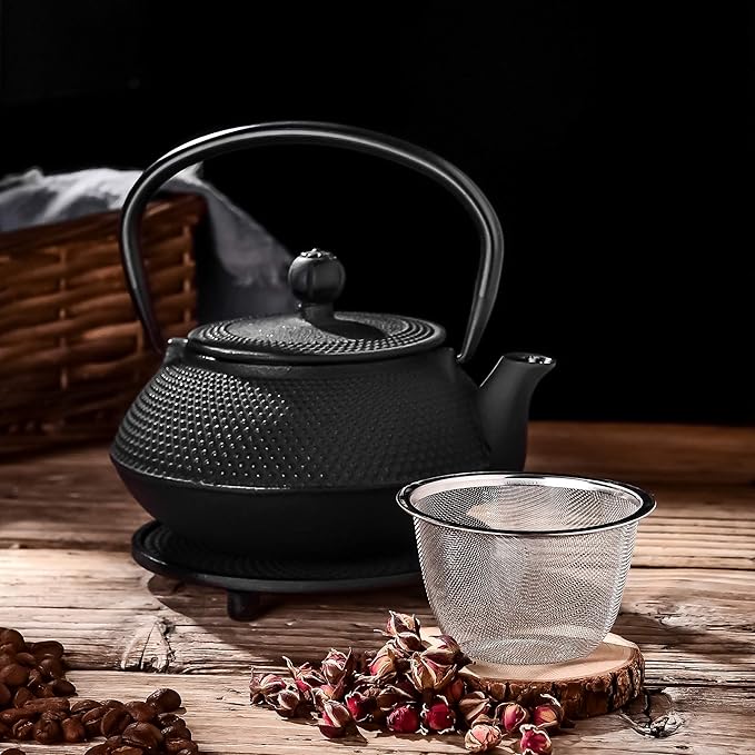 Velaze Cast Iron Teapot Set,Japanese Teapot Heat Preservation with Trivet,Stainless Steel Infuser and 2 Cups,Durable Cast Iron with a Fully Enameled Interior,Beautiful Hammered Design,700ML/23oz