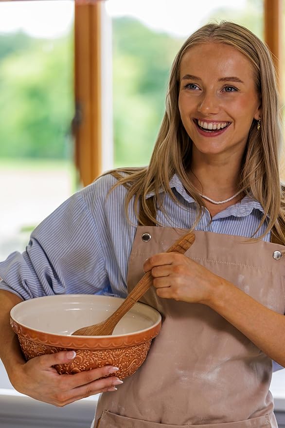 Mason Cash Home to Roost Mixing Bowl | 24cm Earthenware Bowl with Embossed Hen & Cockerel Design | Classic Bakeware for Dough, Pastry & Cake Mixing | Dishwasher & Freezer Safe
