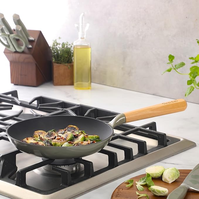 Sur La Table Kitchen Essential Main Canteen 9.5" Pre-Seasoned Cast Iron Skillet w/Wood Handle, Natural Nonstick Lightweight Frying Pan for Searing, Sautéing & Everyday Cooking - Juniper Green