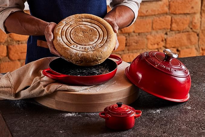 Le Creuset Enameled Cast Iron Signature Round Bread Oven, 9.5 inch, White