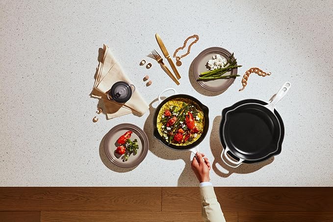 Le Creuset Enameled Cast Iron Signature Iron Handle Skillet, 11.75", White