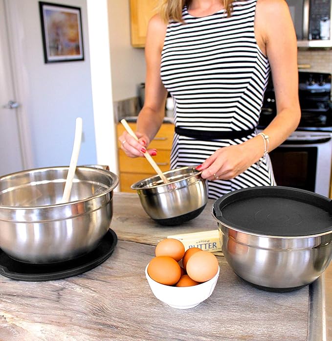 Stainless Steel Mixing Bowls with Lids and Non Slip Bases (Set of 5, Black)
