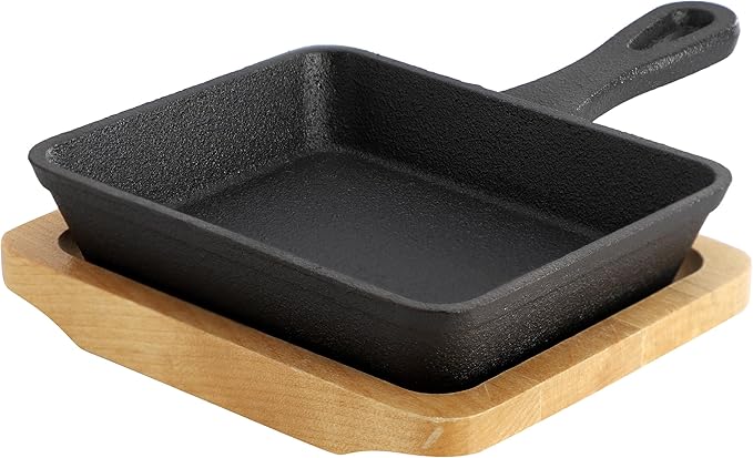 Megachef Cast Iron Mini Fry Pan/Saute Pan with Wood Tray, Cookware, Bakeware, Serveware (4 Piece)