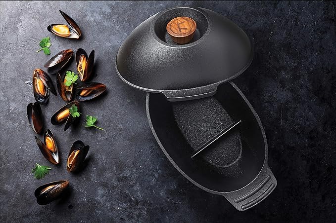 Outset 76495 Cast Iron Seafood and Mussel Pot with Lid for Empty Shells, 2.5 Quart, Black