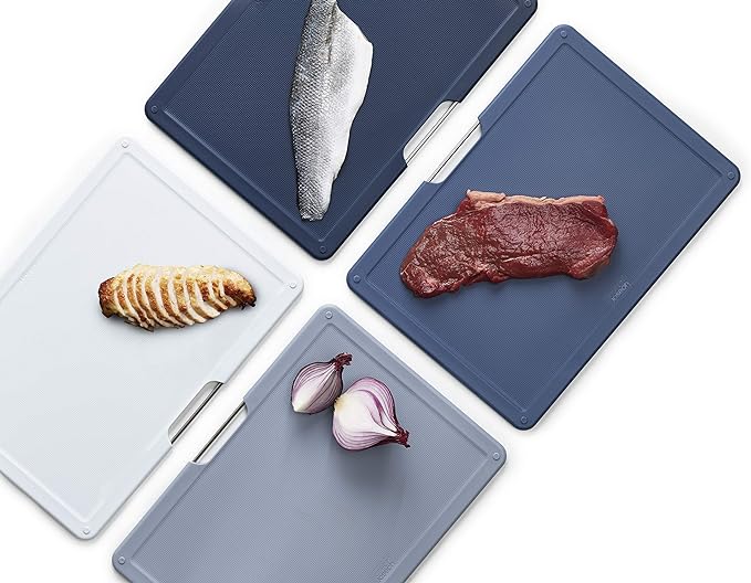 Joseph Joseph Folio 4-Piece Colour coded Cutting Board Set, Slimline case for organized Kitchen storage, Graphite