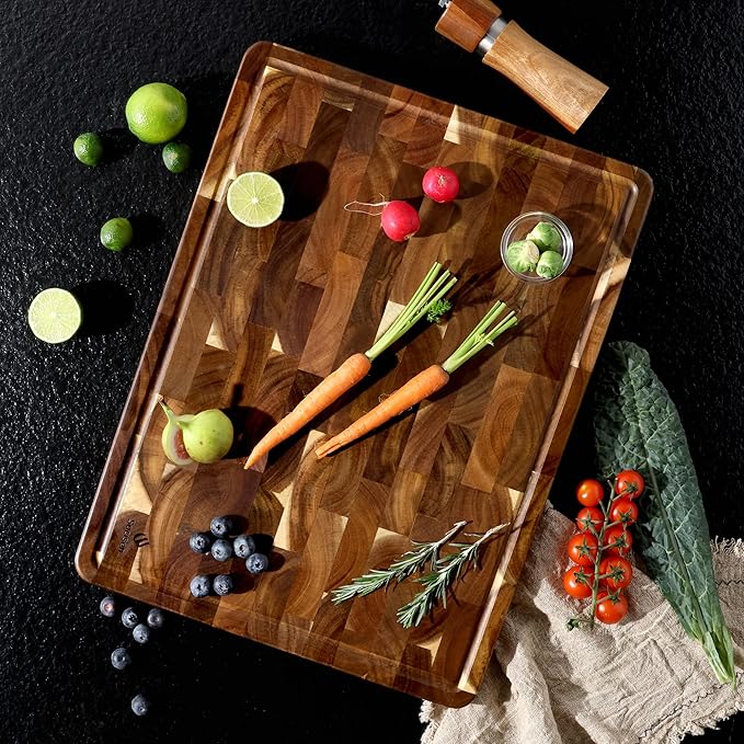Extra Large End Grain Cutting Board for Kitchen with Non-slip Feet, Acacia Wood Heavy Duty Checkered Cutting Board with Juice Groove & Handle Handcrafted Luxury Chopping Board for Meat, Vegetables