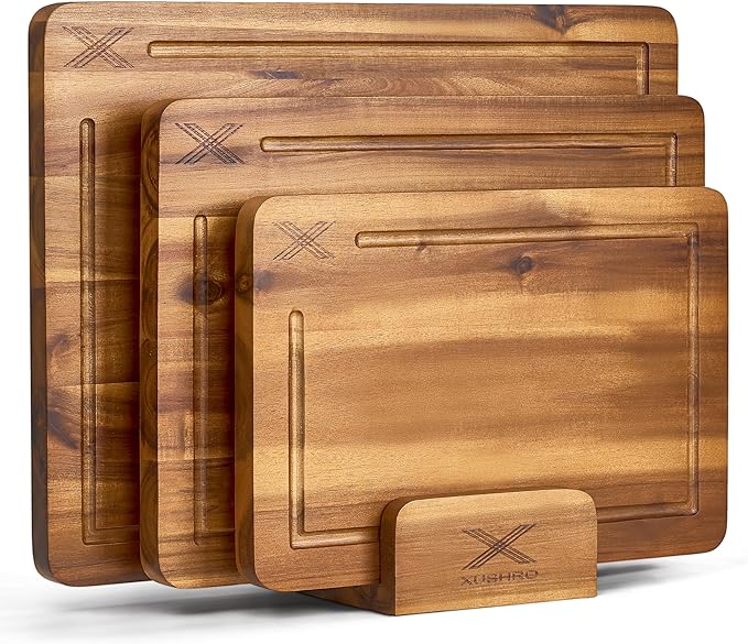 Acacia Wood Cutting Board Set of 3 with Stand - (16x12 / 14x10 / 12x8) Thick Wooden Chopping Boards with Deep Juice Grooves, Non-Slip & Durable Wooden Boards for Meat & Vegetables - Natural
